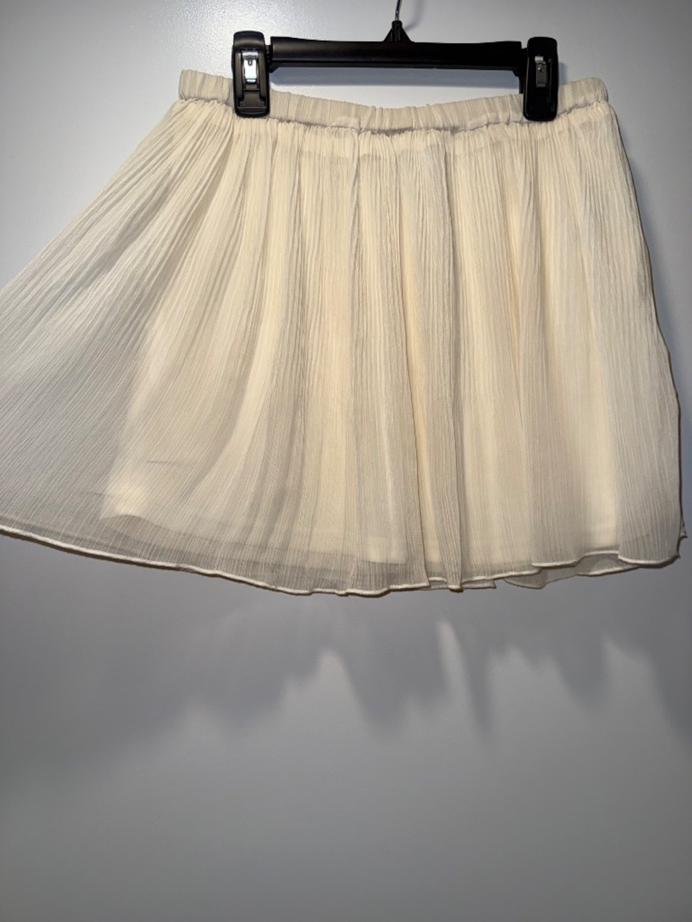 Forever 21 Ivory Chiffon Skater Mini Skirt Size Small